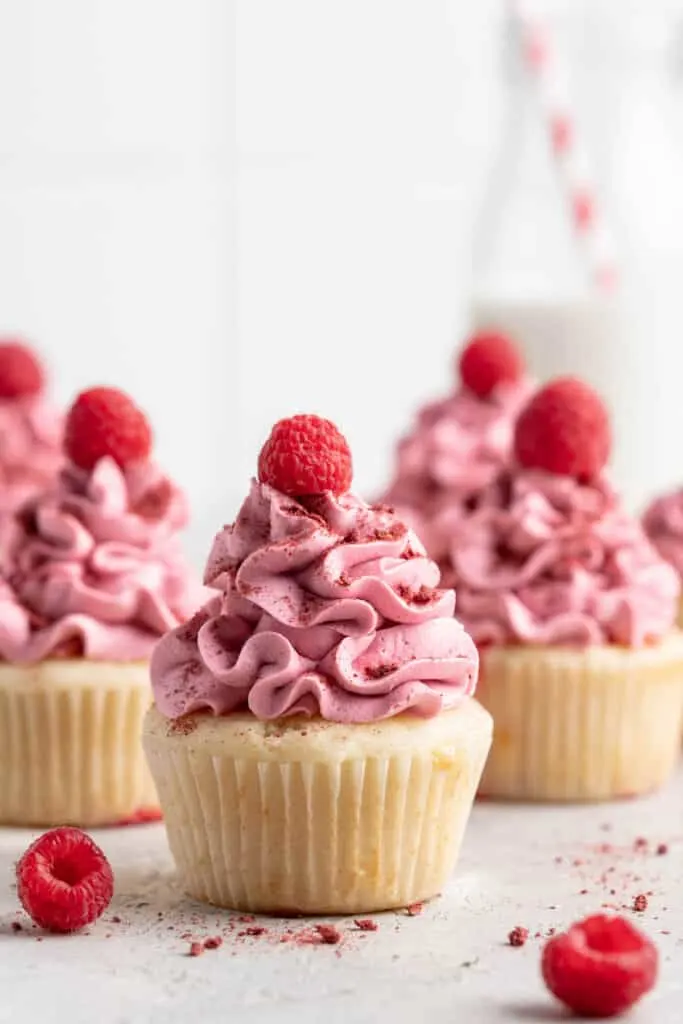 raspberry lemon poke cupcakes 5 1
