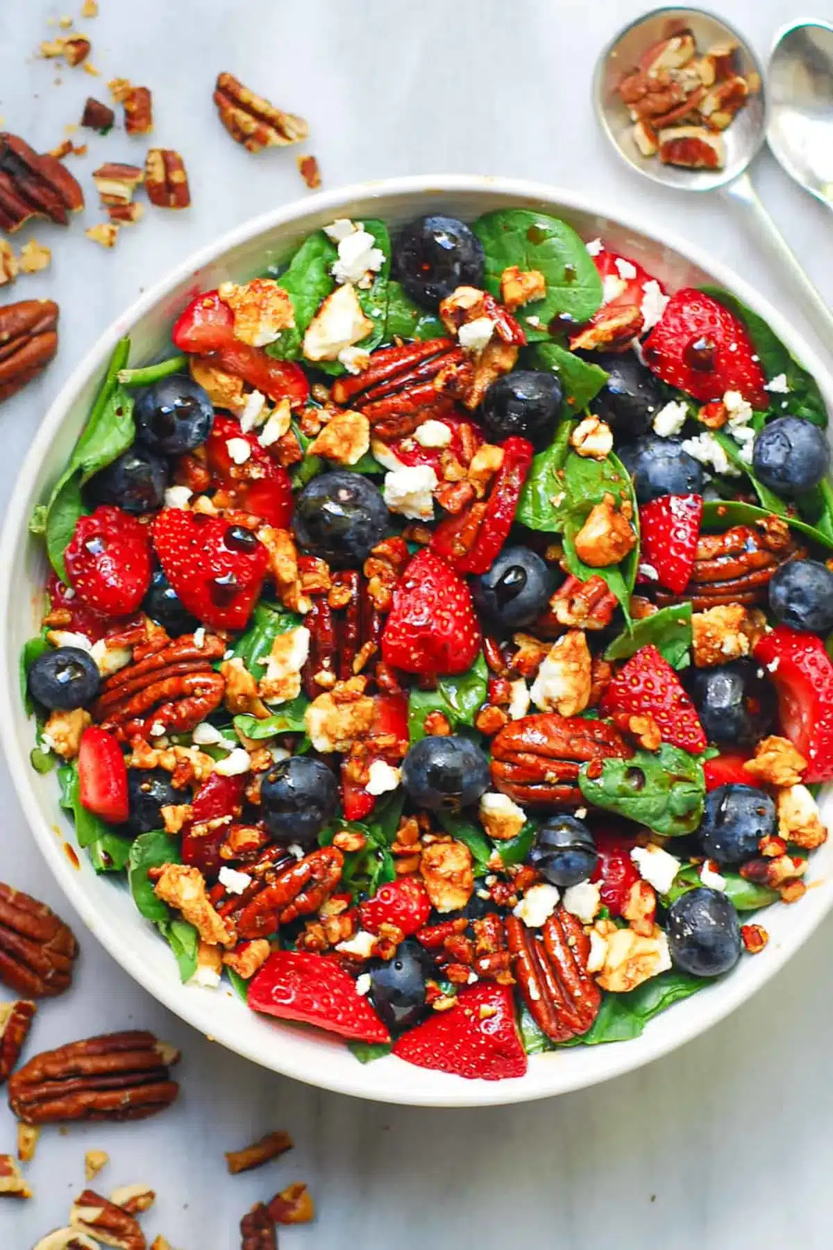 15-Minute Strawberry Spinach Salad 9 15 minute strawberry spinach salad 3 1